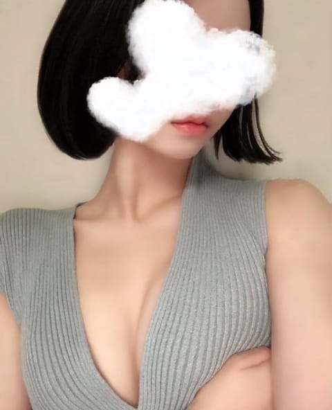 おはようございます☀Annaです🩷

本日二子玉川ルーム出勤します😌✨✨

最短ご予約13:50〜です⭕️
ご予約は　@