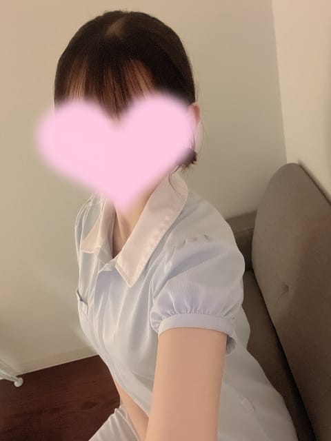お久しぶりです🐣
明日14〜20ルームにいます！
お時間合う方お待ちしてます🙂‍↕️💕