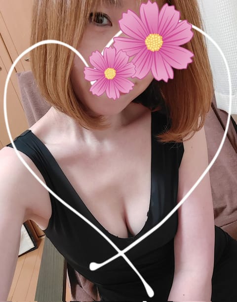 こんばんは〜☺️あかねです
今週もたくさんの方々にお会いでき感謝感謝です✨🥰

早速ですが
🍀来週の出勤🍀
26日(火)