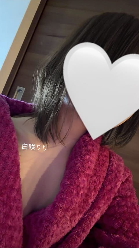 こんにちは☀️りりです𓂃𓂂ꕤ*.ﾟ
12時から出勤してます🌷
事前ご予約ありがとうございました♡
最短16時半〜90分ご