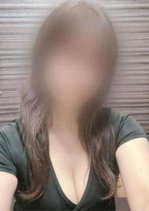 妻色兼美 セラピスト にこ