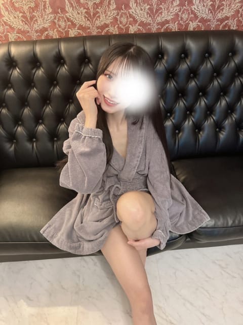 scrape_url:https://cdn2-caskan.com/caskan/img/cast/1787533262_9438824.jpg