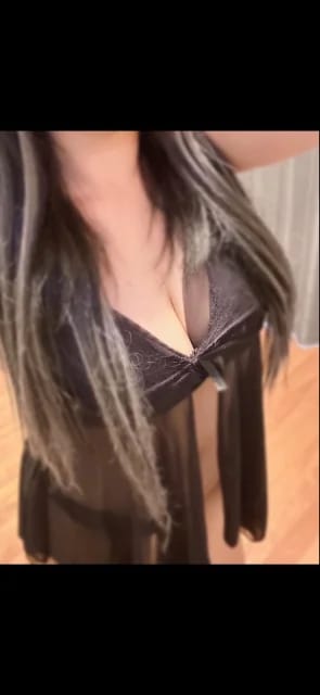 scrape_url:https://pur-beauty.jp/upload/cast/47_17785137282.jpg?1778513728