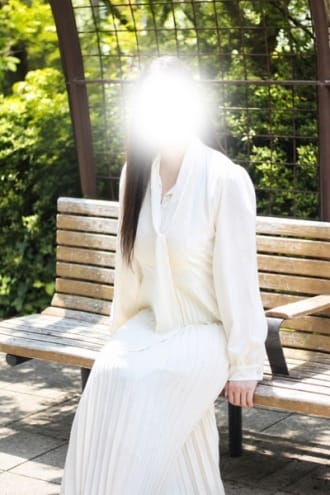 scrape_url:https://grandaromatokyo.com/images_staff/743/071112594795.jpg