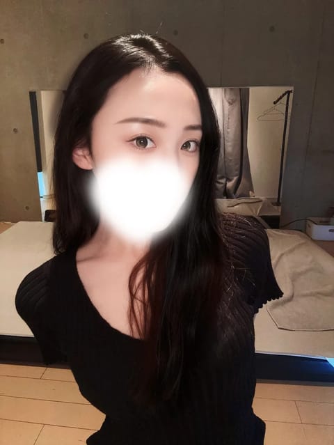 プラチナム東京 セラピスト 渚ちはる 25歳