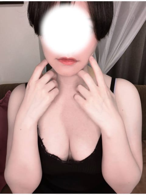 scrape_url:https://cdn2-caskan.com/caskan/img/cast/1784615161_3278401.jpeg