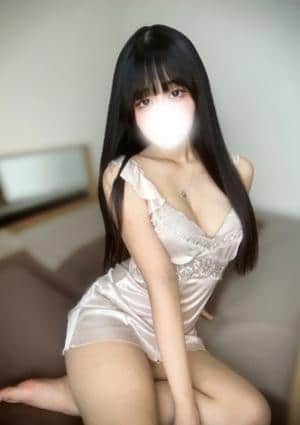 GOLD CROWN 藤沢ルーム セラピスト りおん