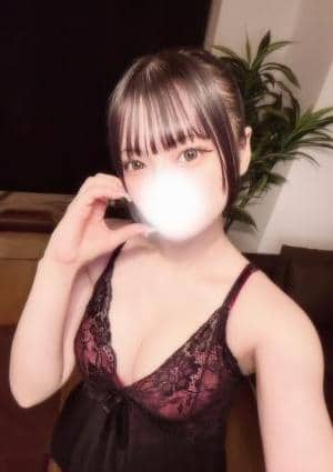 SPA LAPIN セラピスト えま