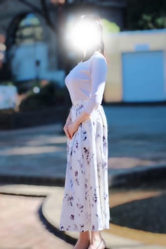 scrape_url:https://grandaromatokyo.com/images_staff/689/071610493320.jpg