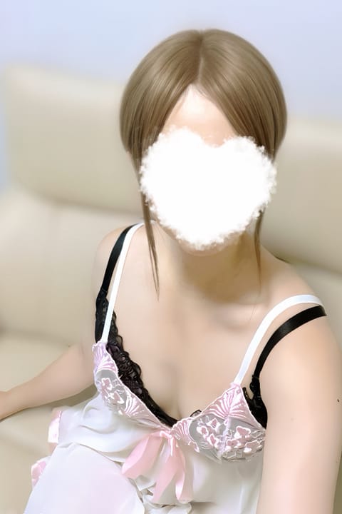 scrape_url:https://esthe-dulcis.com/images_staff/230/082114230564.jpeg