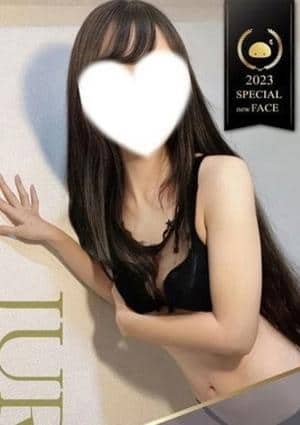 じゅり 誘惑の眼差し