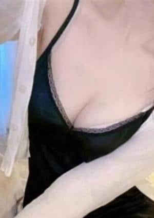 二条　れな