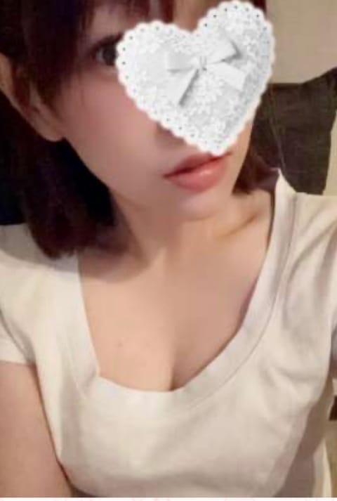 篠宮れいな