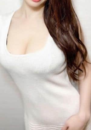 新山ゆい