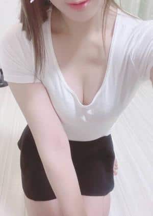 小野ゆりな
