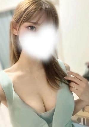 葉月あやな