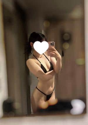 若月あやな