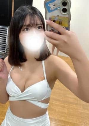 GOLD CROWN 藤沢ルーム セラピスト ほのか