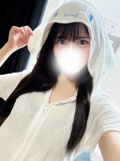 scrape_url:https://cdn2-caskan.com/caskan/img/cast/1780635360_2643062.jpeg