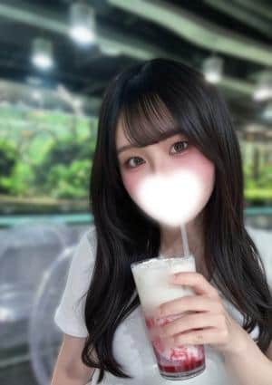 白百合ももか