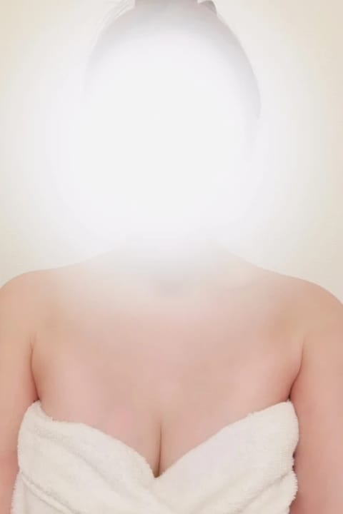 scrape_url:https://crossfade-esthe.com/manage/image/up/20260319010515_8277951017_cast_subphoto_img_url_0_w500xh750.webp