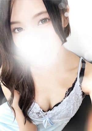 Pure White（ピュアホワイト） セラピスト 梅田　れい