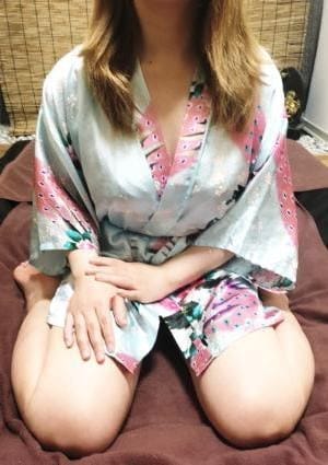 和み屋敷 秋葉原 セラピスト 長岡みおん