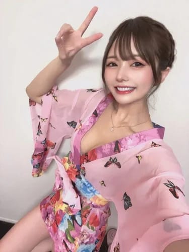 scrape_url:https://esthe-angeaile.com/images_staff/80/070117071679.jpg