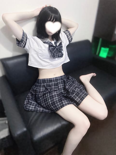 scrape_url:https://luxmoment.net/upload/cast/41_17463372724.jpg?1746337272