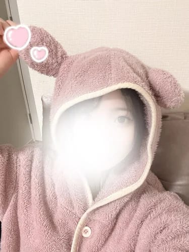 scrape_url:https://esthe-angeaile.com/images_staff/255/052122571026_0.jpg