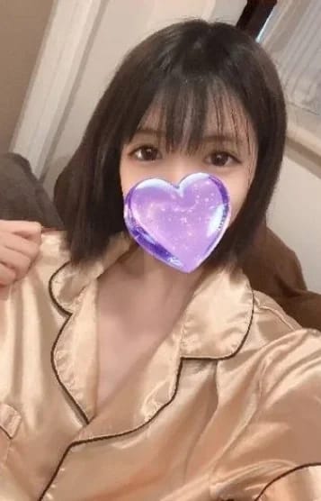 scrape_url:https://img.estama.jp/shop_data/00000040892/cast/sub/357x556/img_am7s9_20250922134420.jpg?f=webp