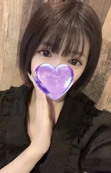 scrape_url:https://img.estama.jp/shop_data/00000040892/cast/sub/357x556/img_6rheb_20250922134420.jpg?f=webp
