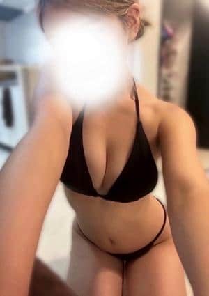 井川　ゆずは