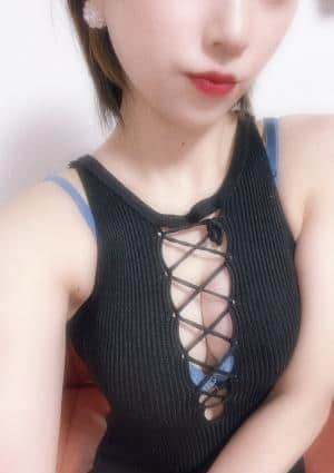 星奈もみじ