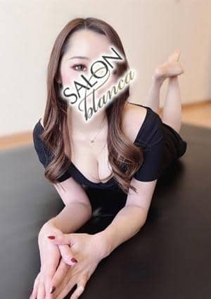 酒井えりな
