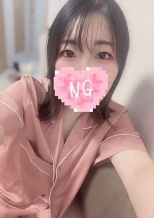 一真優まゆ