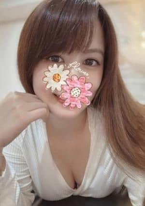 美波ここ