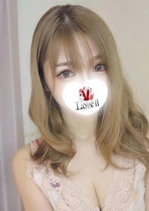 優木みなみ