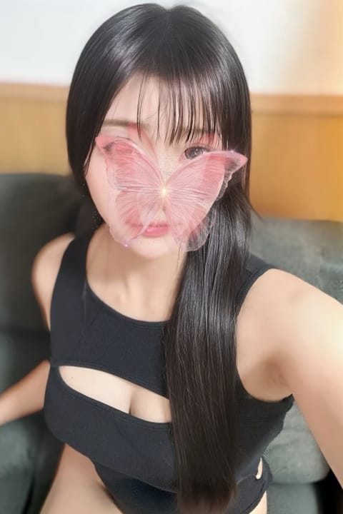 名古屋・栄メンズエステ〜HANIEL〜 セラピスト ⚜️ありん⚜️ 22歳
