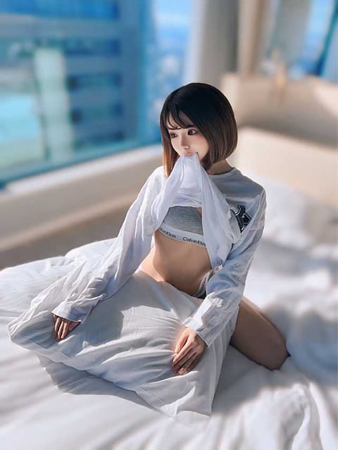 scrape_url:https://peach-next.com/mobileImg/1004152/item/10027859/11071694_640_0.jpg