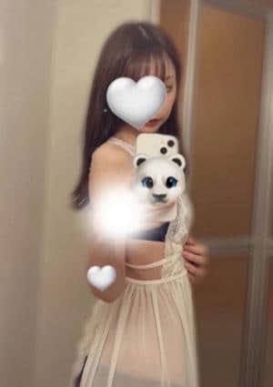 金子ななみ