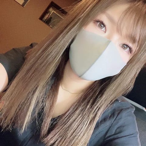 scrape_url:https://cdn.sanity.io/images/64ec3zln/production/df579aea06b3dc24013cf8b71b13735d80975710-1080x1080.webp