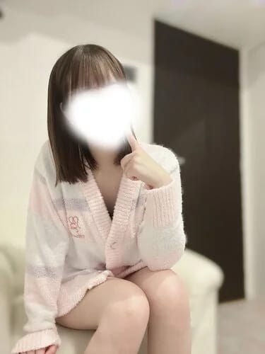 scrape_url:https://esthe-angeaile.com/images_staff/227/03101242488.jpeg