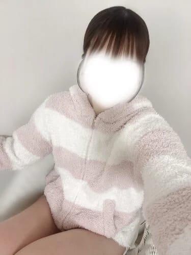 scrape_url:https://esthe-angeaile.com/images_staff/227/122214290355_0.jpeg