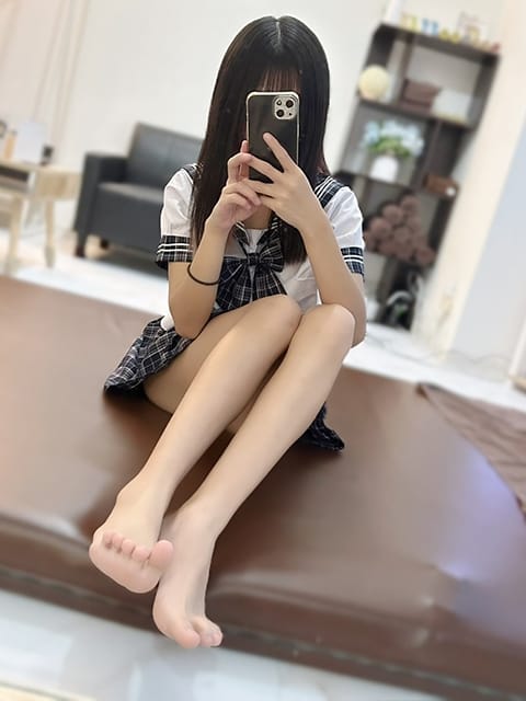 scrape_url:https://luxmoment.net/upload/cast/46_17592076315.jpg?1759207632