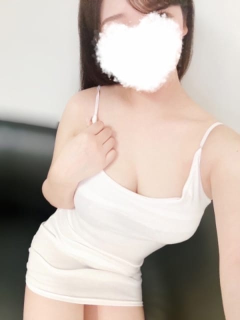 CHILL OUT SPA セラピスト 堂本ひかり 21歳