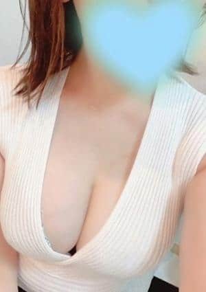葉月りいさ