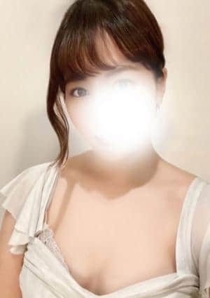優木ふみ