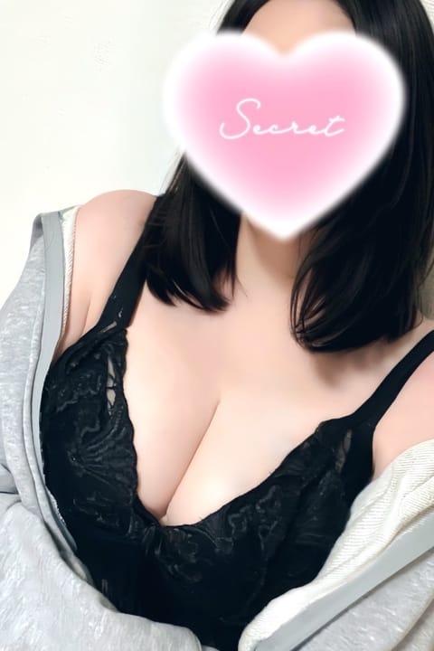 scrape_url:https://esthe-dulcis.com/images_staff/217/050610565386.jpg