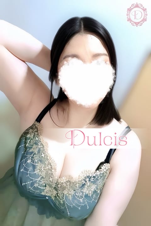 scrape_url:https://esthe-dulcis.com/images_staff/217/042321030561.jpg